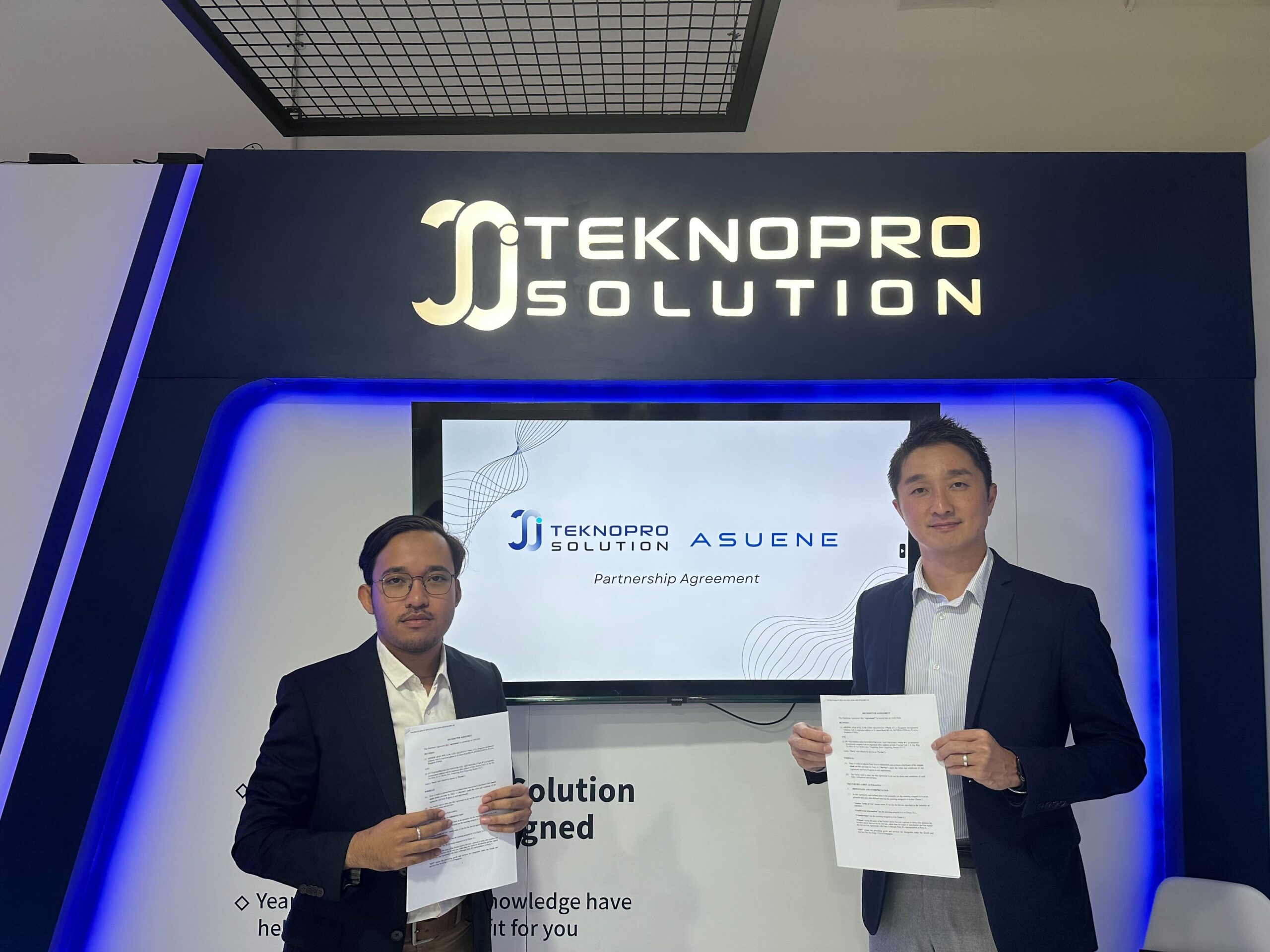 Asuene APAC and Teknopro Solution, a SIer company promoting manufacturing DX in Indonesia, signed partnership agreement