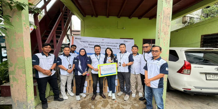 Tanggap Darurat Banjir, BRI Finance Salurkan Bantuan Sosial kepada Warga di Kota Medan