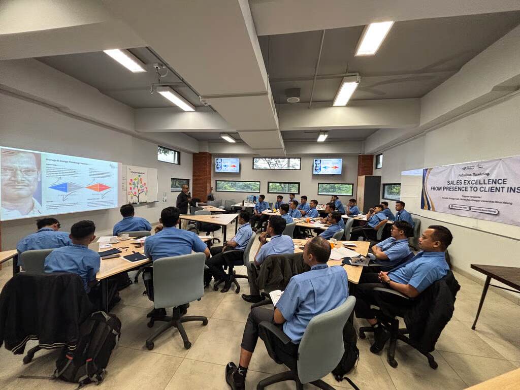 Menjawab Tantangan Industri Penerbitan, BINUS @Malang Gelar Pelatihan Sales Excellence bagi Tim Erlangga Malang Raya