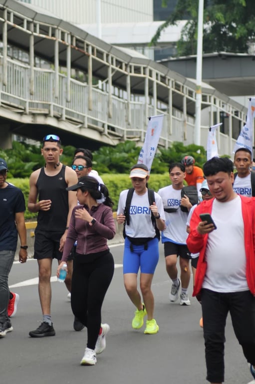 Dukung Gaya Hidup Sehat, BRI Branch Office Otista Region 6 Gelar Aksi di Car Free Day