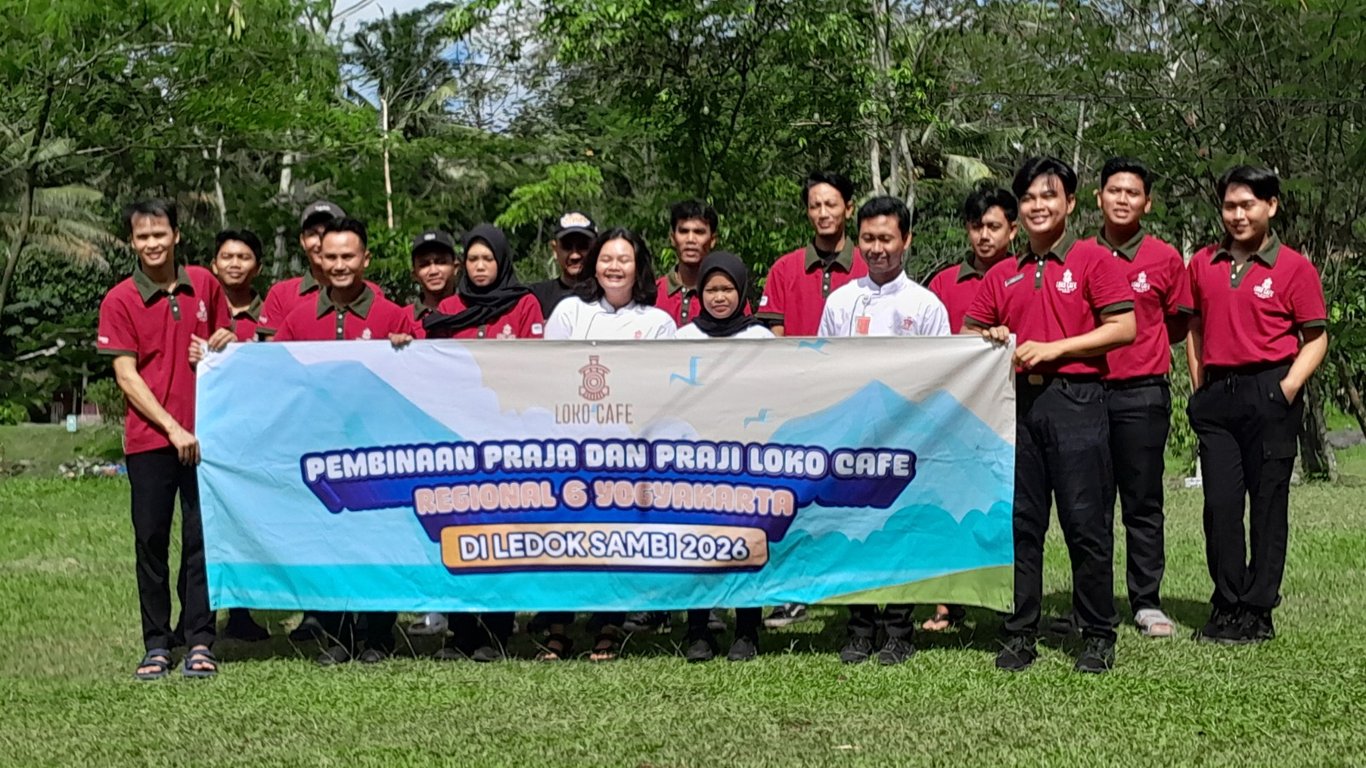 Tingkatkan Pelayanan Kepada Pelanggan, Loko Café Gelar Pembinaan Praja Praji di Kaliurang