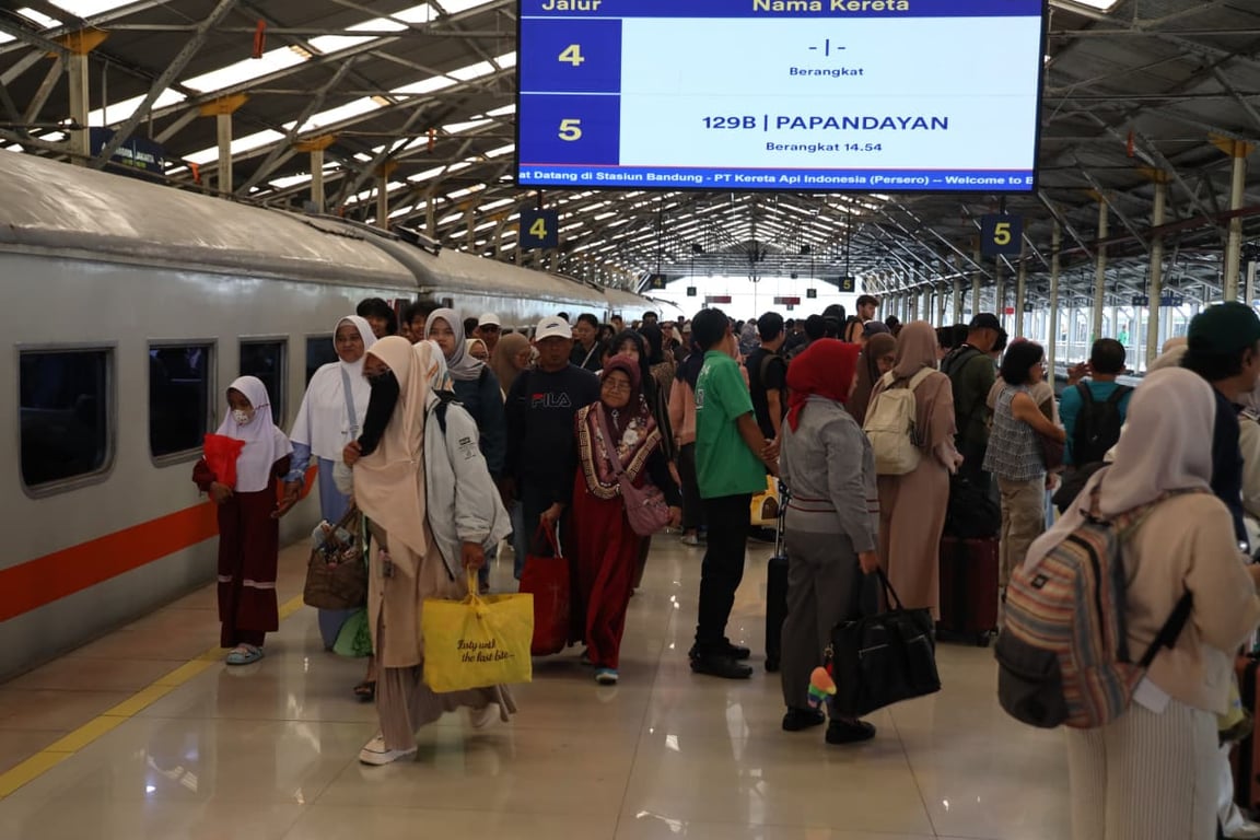 Nikmati Perjalanan Merdeka Dengan Diskon Istimewa dari Daop 2 Bandung Nikmati Perjalanan Merdeka Dengan Diskon Istimewa dari Daop 2 Bandung