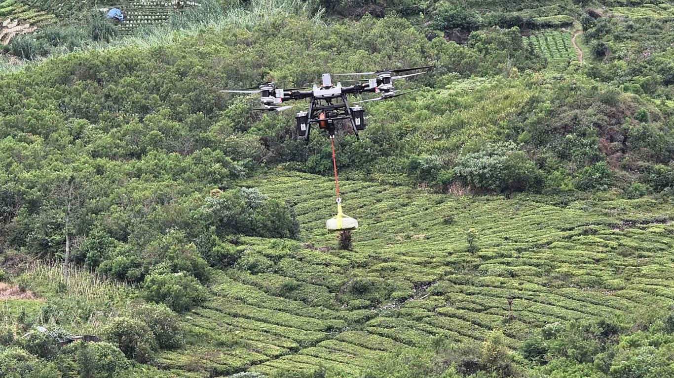 Drone Kargo untuk Lokasi Sulit Dijangkau: Cara Baru Mengirim Barang ke Tempat yang Tak Terhubung Jalan Drone Kargo untuk Lokasi Sulit Dijangkau: Cara Baru Mengirim Barang ke Tempat yang Tak Terhubung Jalan