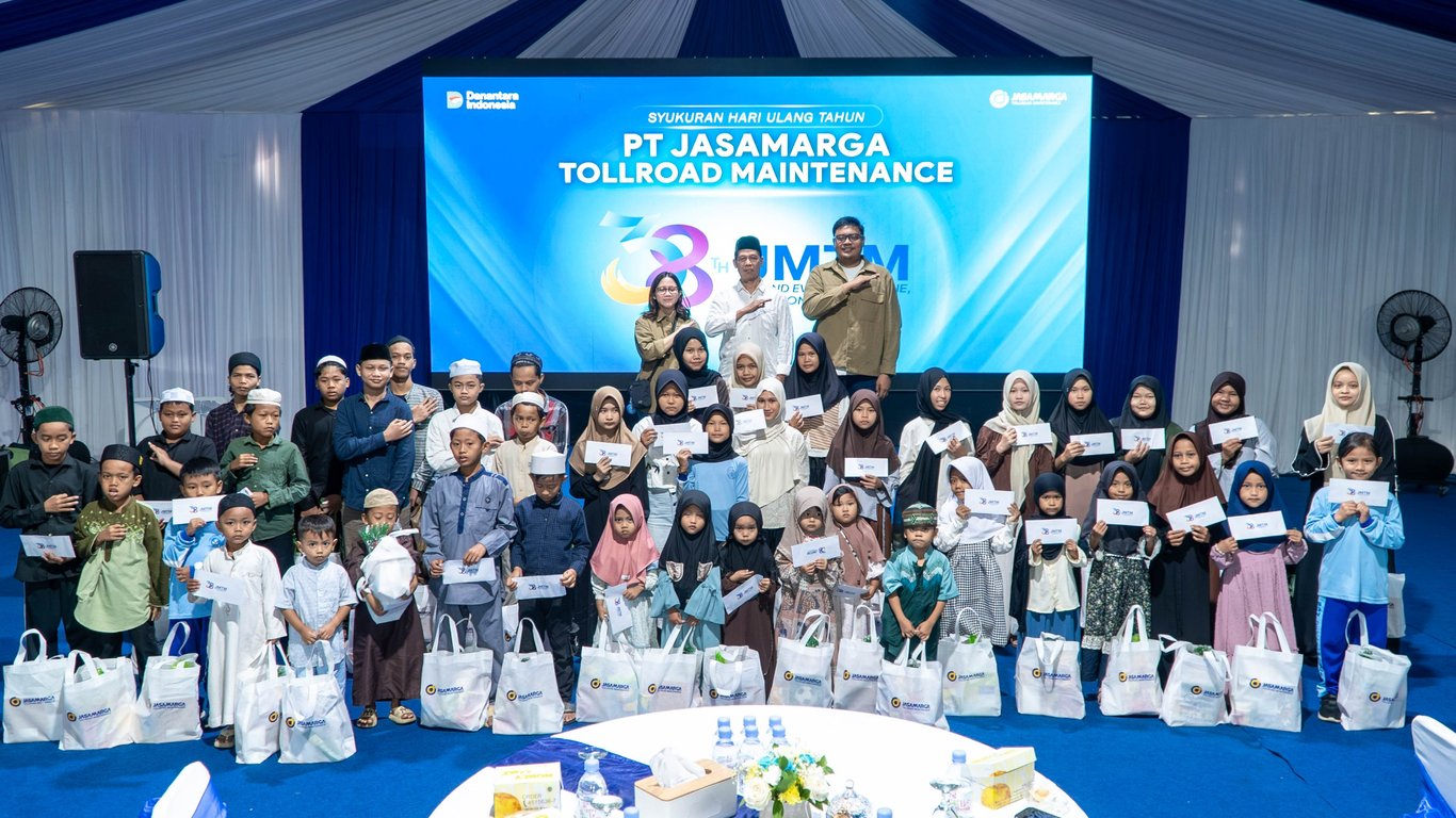 Rayakan HUT ke-38, PT Jasamarga Tollroad Maintenance Berbagi Kebahagiaan dengan 50 Anak Yatim Piatu