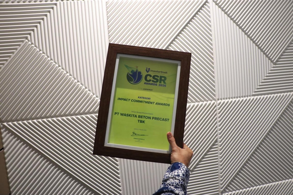 Wujudkan Komitmen TJSL melalui Aksi Nyata, Waskita Beton Precast Raih Impact Commitment Awards di CSR Awards 2026