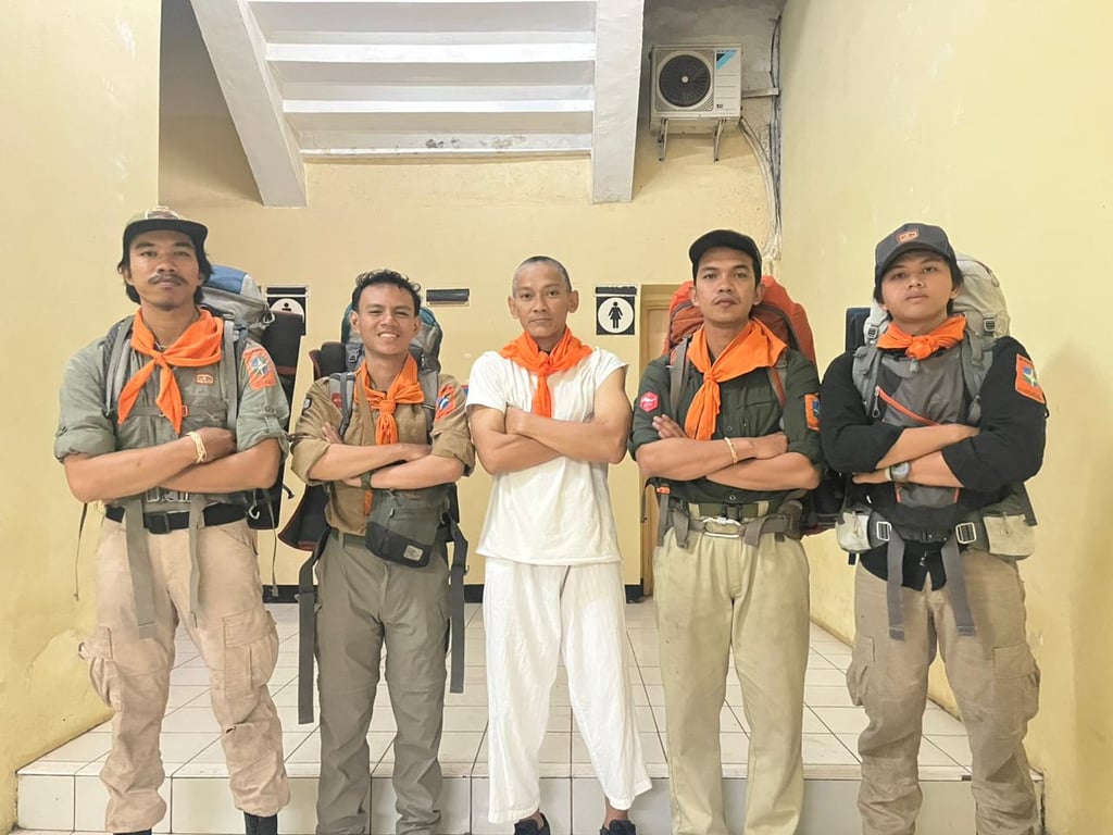 itel POWER 80 Buktikan Ketangguhannya di Gunung Halimun Bersama Wanadri