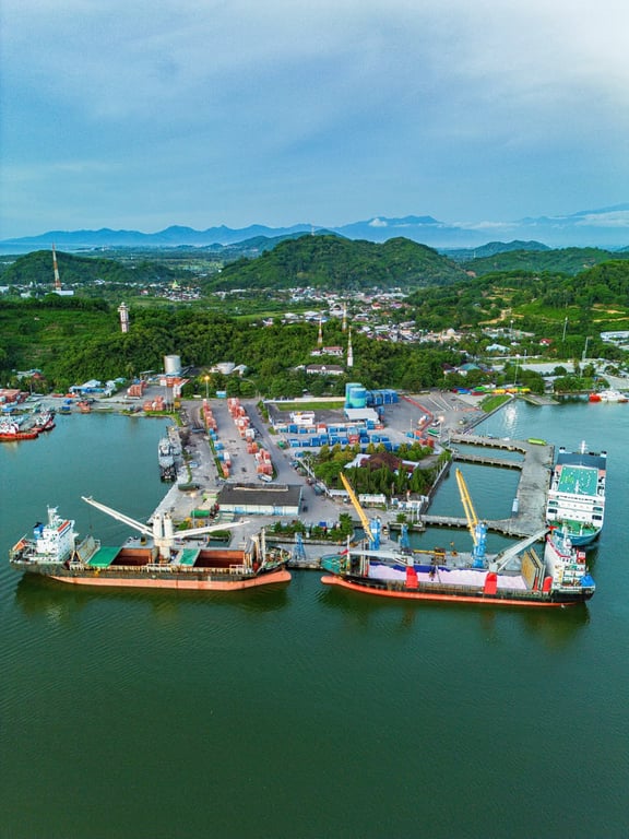 Sejumlah Komoditas Tumbuh Positif, Pelindo Multi Terminal Branch Lembar Catat kenaikan Produksi Semester I 2026