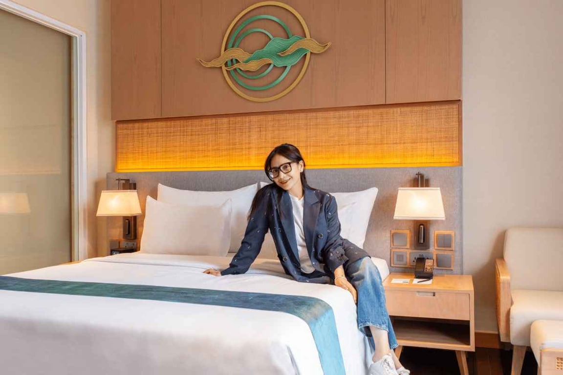 Nagita Slavina Nikmati Pesona Danau Toba dan Hospitality Bintang Lima di Marianna Resort Samosir