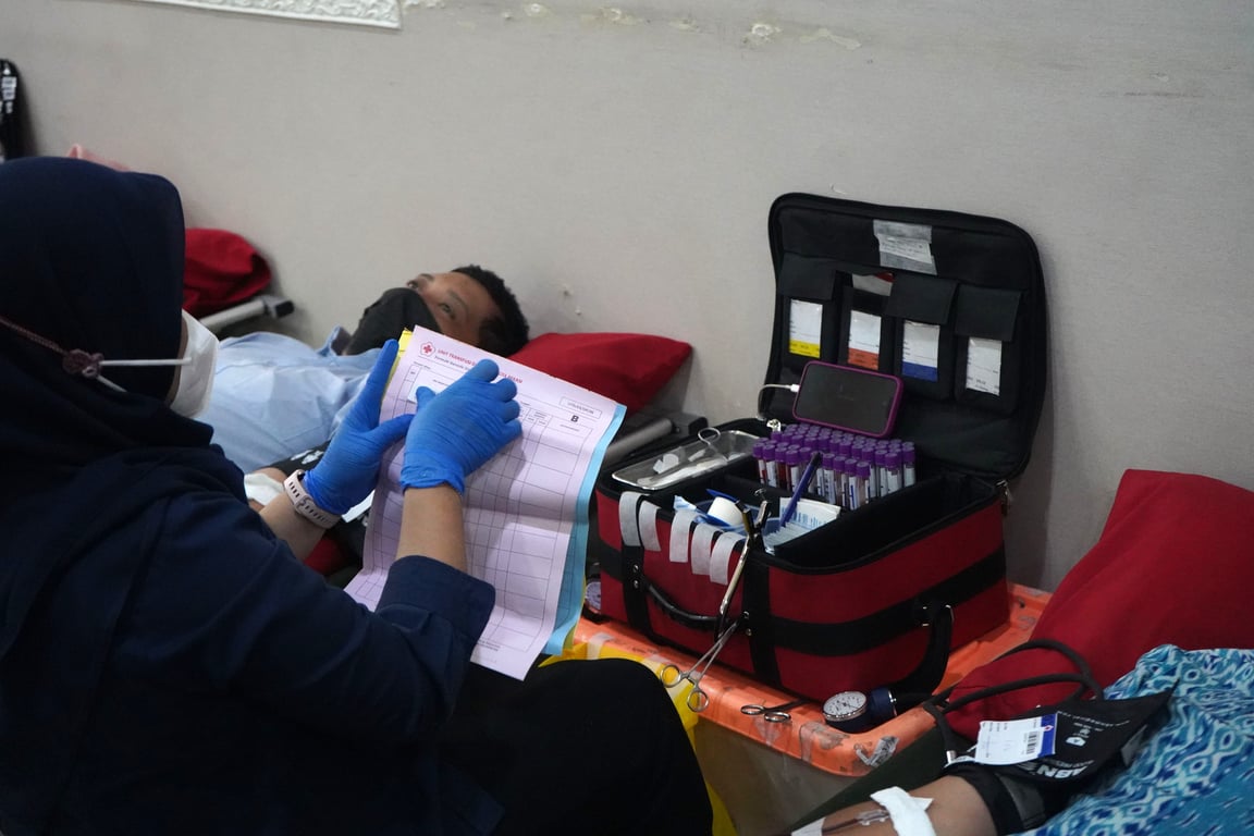 Berbagi di Hari Jadi, KAI Logistik Gelar Donor Darah untuk Sesama