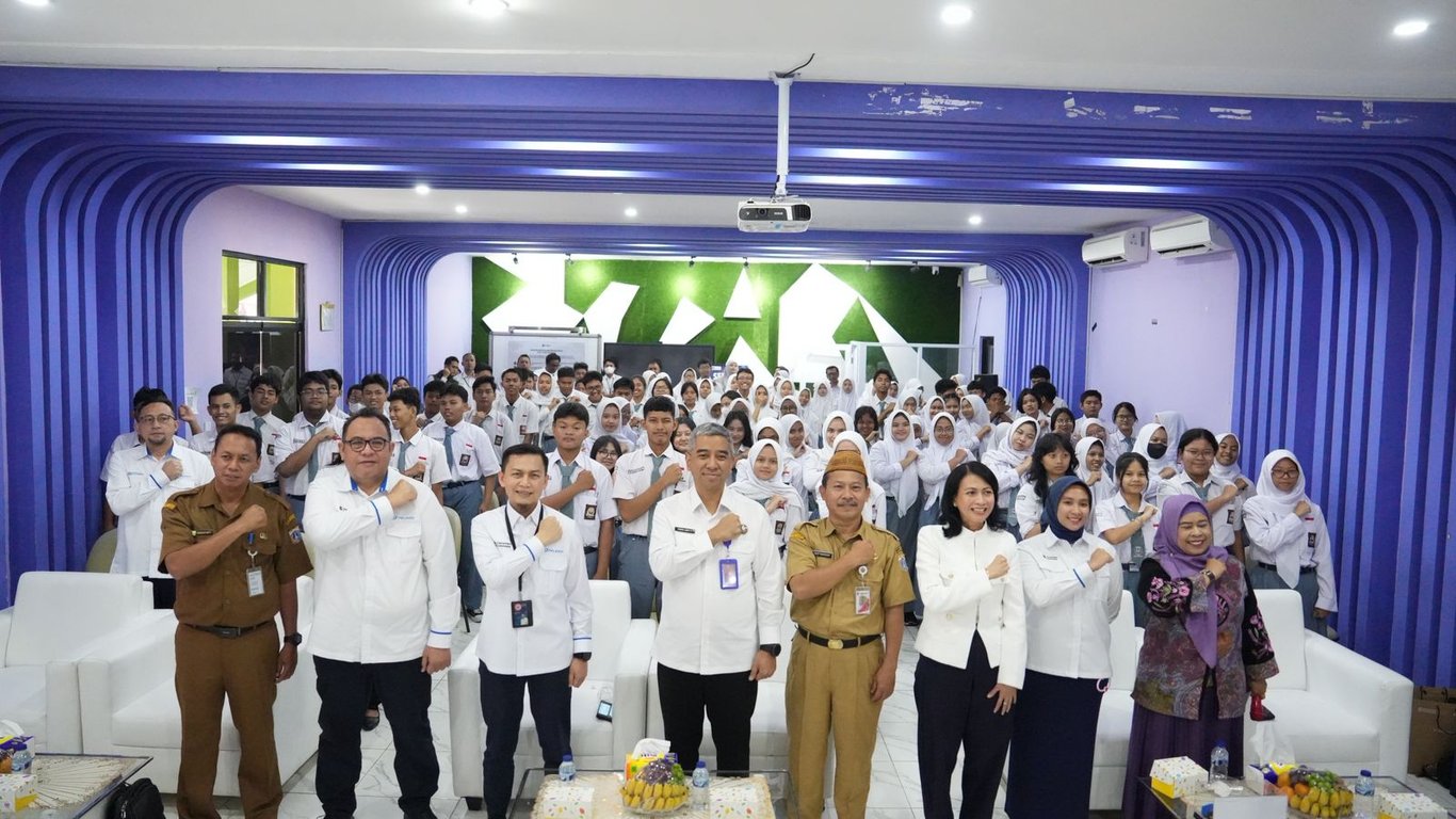PT Pelindo Sinergi Lokaseva Bangun Kesadaran Bahaya Narkoba Pelajar Melalui Program TJSL Sobat Ananda Bersinar PT Pelindo Sinergi Lokaseva Bangun Kesadaran Bahaya Narkoba Pelajar Melalui Program TJSL Sobat Ananda Bersinar