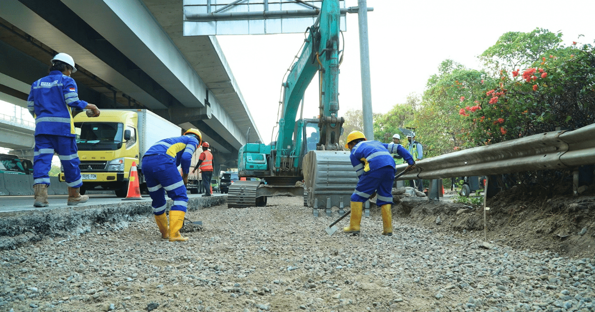 Jaga Kualitas Jalan dan Keselamatan Pengguna, JMTM Laksanakan Preservasi di Sejumlah Titik Tol Jakarta–Cikampek Jaga Kualitas Jalan dan Keselamatan Pengguna, JMTM Laksanakan Preservasi di Sejumlah Titik Tol Jakarta–Cikampek