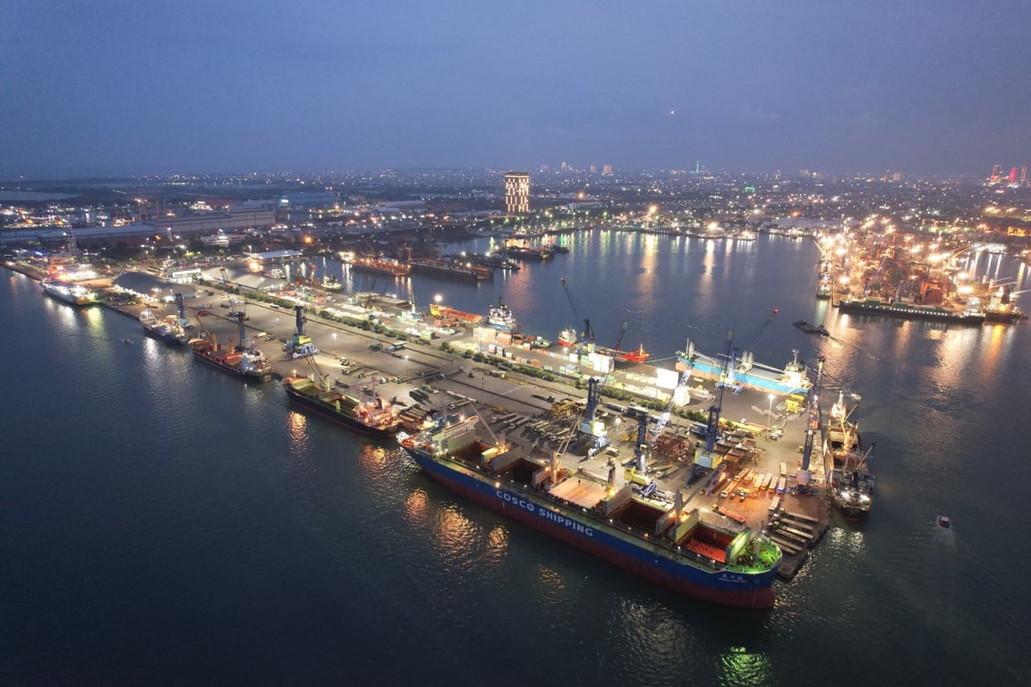 Pelindo Multi Terminal Jamrud Nilam Mirah Perkuat Kinerja Layanan dan Dukungan Ekspor Pelindo Multi Terminal Jamrud Nilam Mirah Perkuat Kinerja Layanan dan Dukungan Ekspor