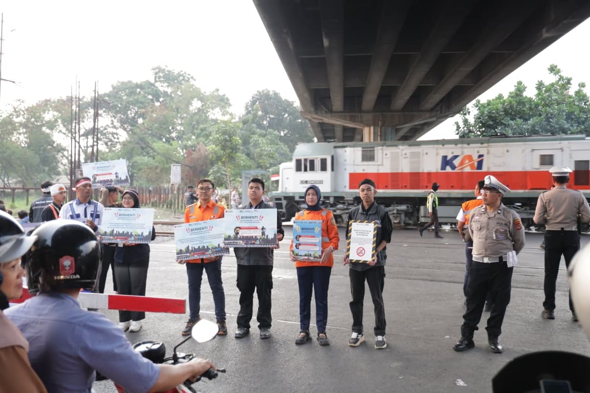 KAI Daop 2 Bandung Sampaikan Bahwa Keselamatan Perjalanan KA Butuh Peran Serta Masyarakat KAI Daop 2 Bandung Sampaikan Bahwa Keselamatan Perjalanan KA Butuh Peran Serta Masyarakat