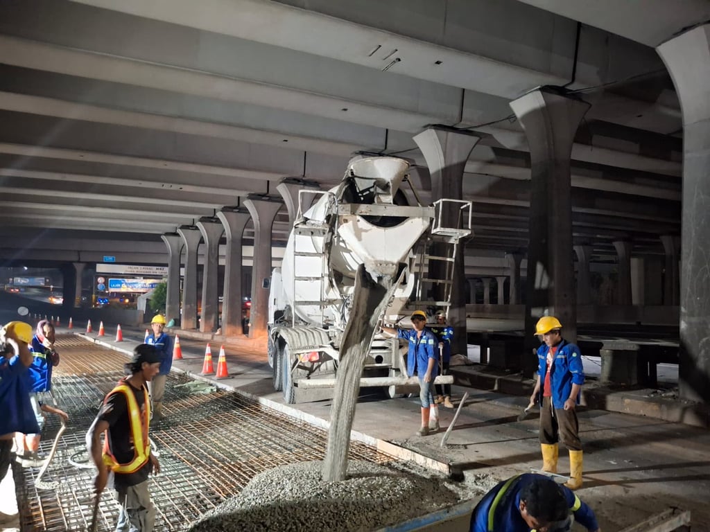 PT Jasamarga Tollroad Maintenance Lakukan Preservasi Jalan Tol Jakarta – Cikampek, Pengguna Jalan Diimbau Antisipasi Perjalanan PT Jasamarga Tollroad Maintenance Lakukan Preservasi Jalan Tol Jakarta – Cikampek, Pengguna Jalan Diimbau Antisipasi Perjalanan