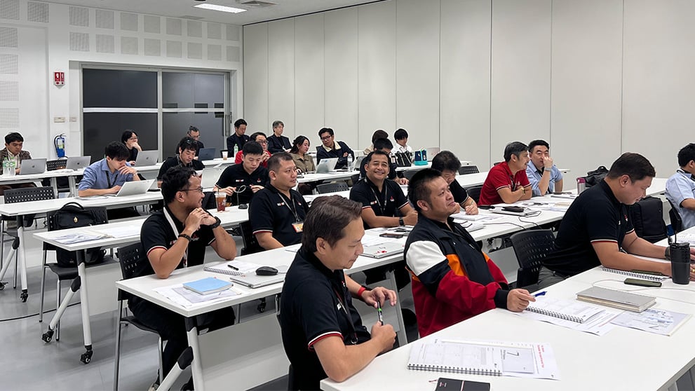 ขยายหลักสูตร Service Design School สู่ภาคธุรกิจในต่างประเทศ — สนับสนุนโครงการบริการหลังการขายของ Mitsubishi Motors (Thailand)